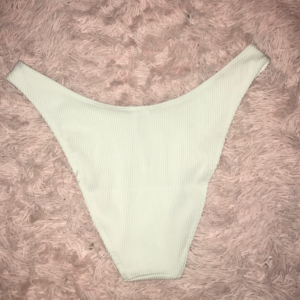 High Rise Bikini Bottom - Picture 2 of 2
